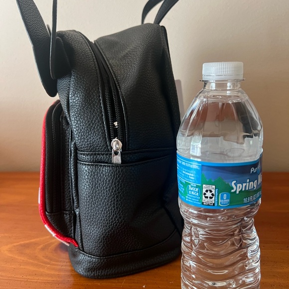 Disney Minnie Mouse 2024 mini backpack!! - Picture 7 of 7